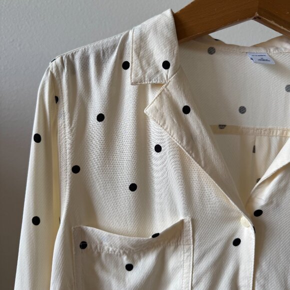 Old Navy Cream Satin Polka Dot Blouse | Size M | Chic Holiday Classic - Picture 8 of 16